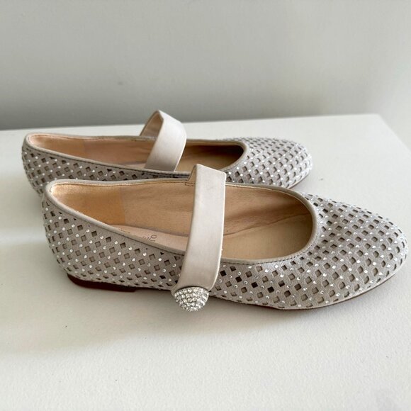 Vince Camuto Silver Gray Dress Shoes with Woven Design - Picture 1 of 3
